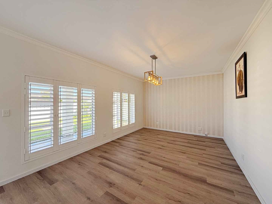 3 Bedroom Property for Sale in Country Club Western Cape